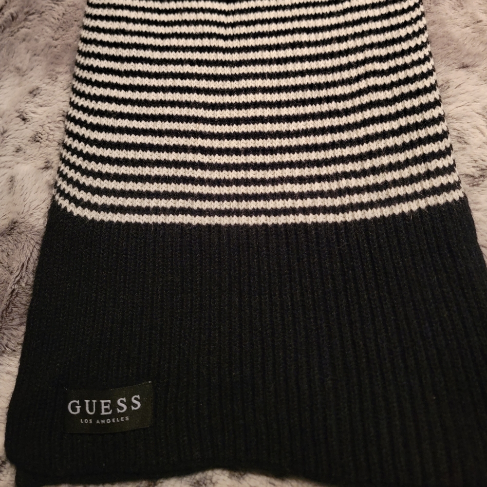 Womens Guess scarf